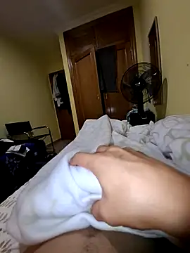 Snapshot of Axel1997dj chatting on February 2026 10:47:02 PM Axel1997dj online show from February 2026 10:47:02 PM