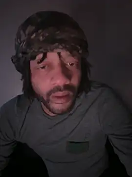 Snapshot of magic_man1085 chatting on February 2026 04:44:01 AM magic man1085 online show from February 2026 04:44:01 AM