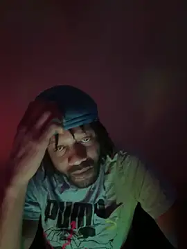 Snapshot of magic_man1085 chatting on February 2026 08:52:01 AM magic man1085 online show from February 2026 08:52:01 AM