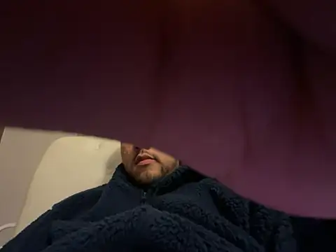 latinocalientehot online show from February 2026 12:42:01 AM