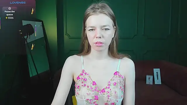  Tina Tayllor  online show from April 2026 09:42:02 PM