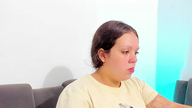 Snapshot of Emely_pregnantt chatting on January 2026 11:36:01 PM Emely pregnantt online show from January 2026 11:36:01 PM