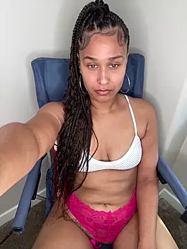 Snapshot of Jamalyce chatting on February 2026 07:34:02 PM Jamalyce online show from February 2026 07:34:02 PM