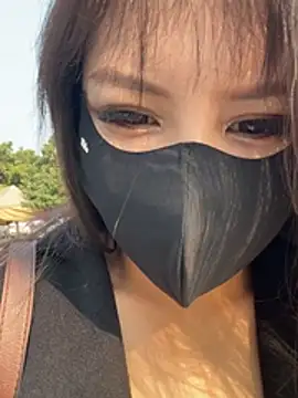 Snapshot of Carlin-yiyi chatting on February 2026 02:23:01 AM Carlin-yiyi online show from February 2026 02:23:01 AM