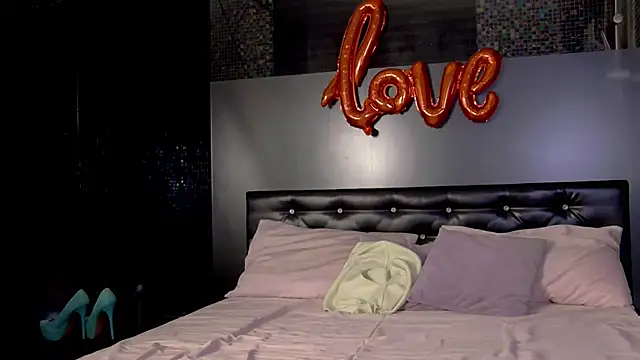 EileenElfie online show from February 2026 03:39:01 AM