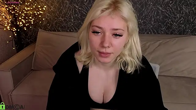 Snapshot of Kate_Krose chatting on April 2026 12:52:01 AM Kate Krose online show from April 2026 12:52:01 AM
