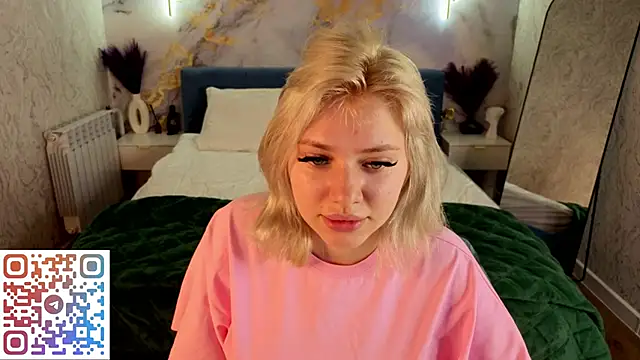 Snapshot of Kate_Krose chatting on May 2026 01:00:02 AM Kate Krose online show from May 2026 01:00:02 AM
