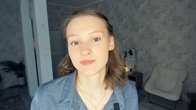 LianneBynon online show from February 2026 08:29:02 AM