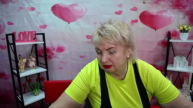 Snapshot of RenataDaster chatting on March 2026 06:03:01 PM RenataDaster online show from March 2026 06:03:01 PM