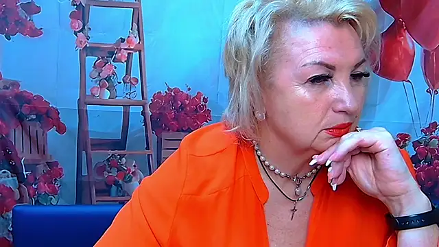 Snapshot of RenataDaster chatting on March 2026 06:41:01 AM RenataDaster online show from March 2026 06:41:01 AM