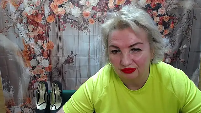 Snapshot of RenataDaster chatting on April 2026 05:11:01 PM RenataDaster online show from April 2026 05:11:01 PM