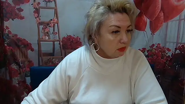 Snapshot of RenataDaster chatting on April 2026 04:54:02 AM RenataDaster online show from April 2026 04:54:02 AM