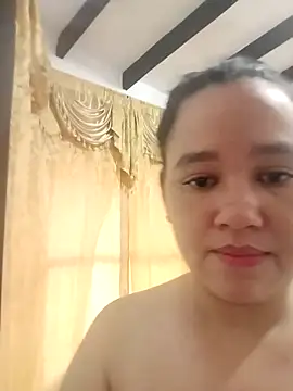 almacalida online show from February 2026 12:02:01 PM