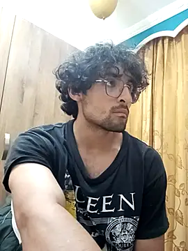 Apolo Men online show from March 2026 04:18:01 AM