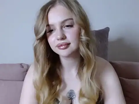 Snapshot of AmandaFlirty chatting on February 2026 07:12:01 PM AmandaFlirty online show from February 2026 07:12:01 PM