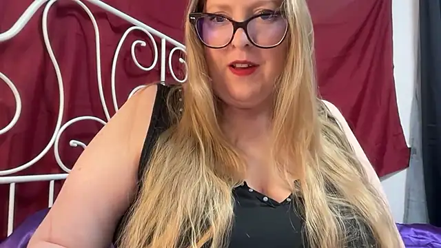 MissCharlotteXx online show from April 2026 01:49:01 PM