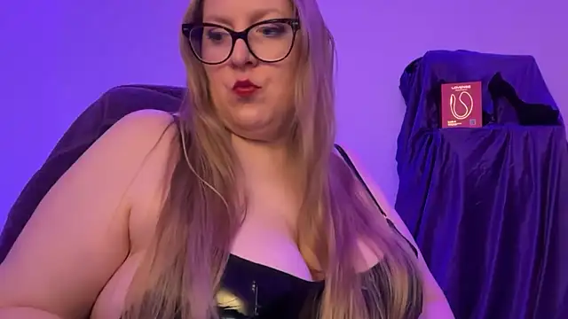MissCharlotteXx online show from April 2026 01:54:01 AM