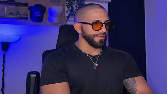 SamDornan51 online show from May 2026 02:05:01 AM