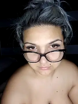 Snapshot of LollaHeart chatting on February 2026 11:42:02 PM LollaHeart online show from February 2026 11:42:02 PM