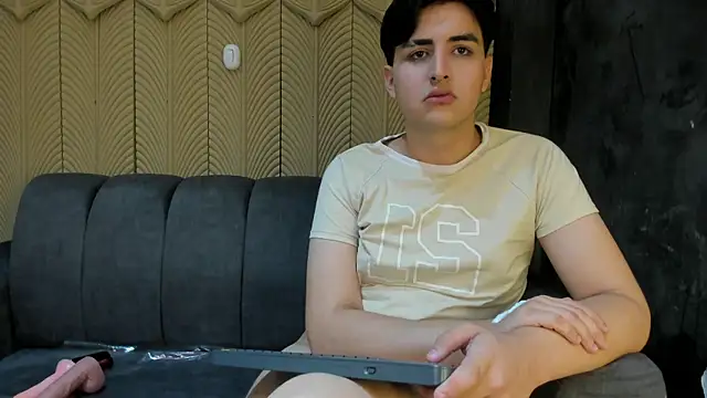 noahWolff  online show from February 2026 09:24:02 AM