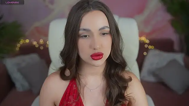 OliviaMoore  online show from July 2026 07:01:02 PM