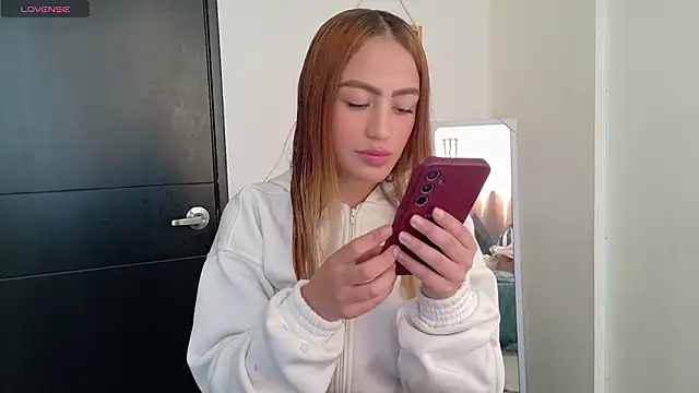 PaulaSantanaOf online show from March 2026 06:12:01 PM