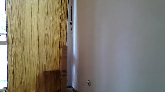 JuliaLovely online show from July 2026 02:02:01 PM