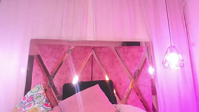 shantal cooper  online show from March 2026 07:29:01 PM