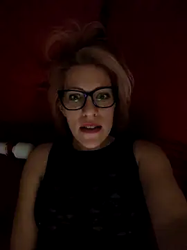 Snapshot of PolomaAndBobo chatting on February 2026 01:31:01 AM PolomaAndBobo online show from February 2026 01:31:01 AM