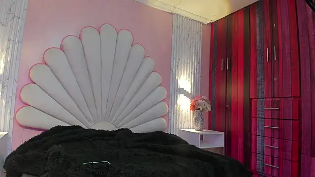 Kateemos online show from February 2026 01:15:02 PM