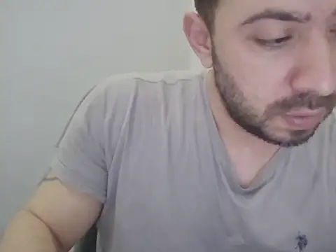 Snapshot of hessds34 chatting on February 2026 05:20:01 PM hessds34 online show from February 2026 05:20:01 PM