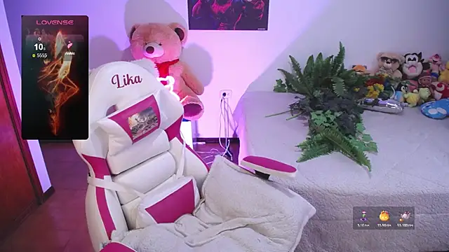 Snapshot of lika_little0 chatting on February 2026 08:48:02 PM lika little0 online show from February 2026 08:48:02 PM