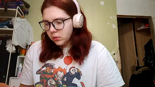 VannessaDillenbeck online show from February 2026 08:30:02 AM