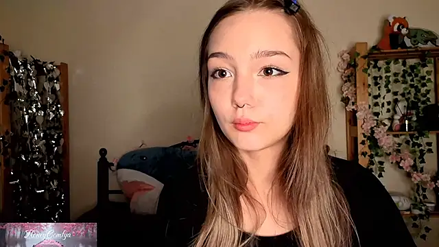 HoneyComfy online show from May 2026 02:12:01 PM