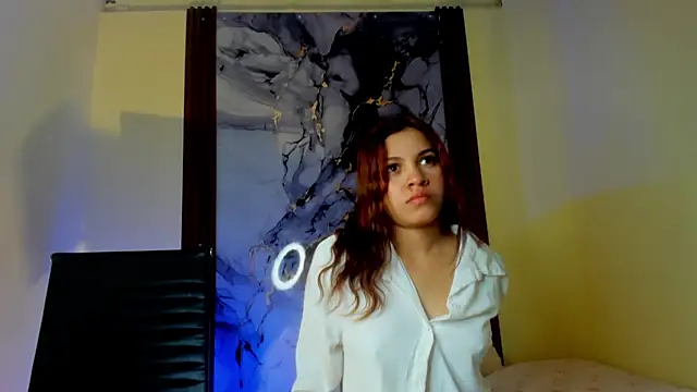 Amanda Rossi online show from June 2026 12:00:01 PM