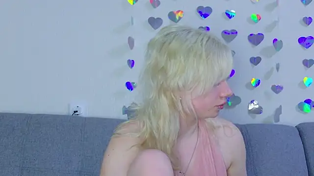 Snapshot of BladeSonya chatting on March 2026 09:07:01 PM BladeSonya online show from March 2026 09:07:01 PM