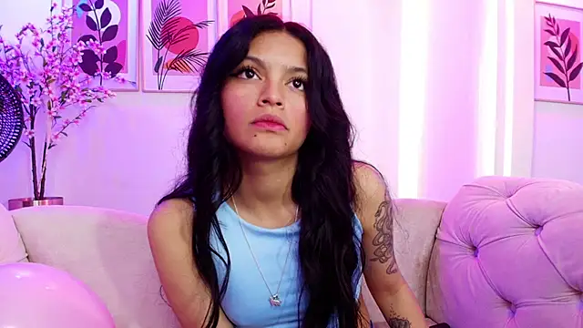Maddie T18 online show from July 2026 04:39:33 PM