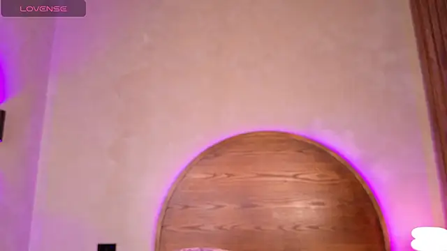 mollyjackson  online show from June 2026 02:53:01 AM