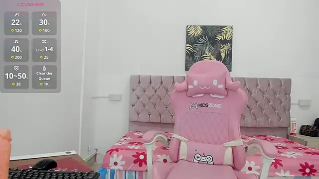 Snapshot of thaliaa_smith1 chatting on February 2026 09:49:01 PM thaliaa smith1 online show from February 2026 09:49:01 PM