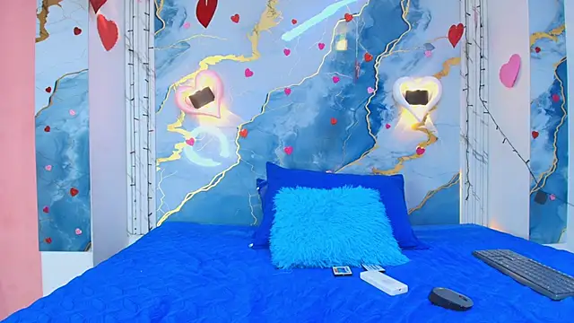 Snapshot of crystal_love08 chatting on February 2026 07:35:01 PM crystal love08 online show from February 2026 07:35:01 PM