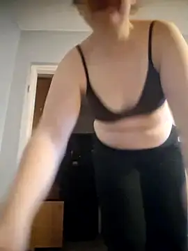 Snapshot of VitniKis chatting on February 2026 06:40:02 AM VitniKis online show from February 2026 06:40:02 AM