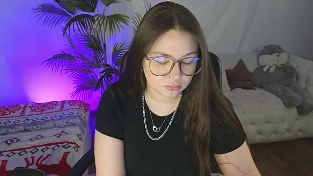 vanessaparadiza online show from June 2026 01:21:02 PM