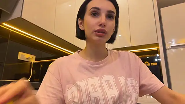 Snapshot of BlackFox_V chatting on February 2026 10:25:02 PM BlackFox V online show from February 2026 10:25:02 PM