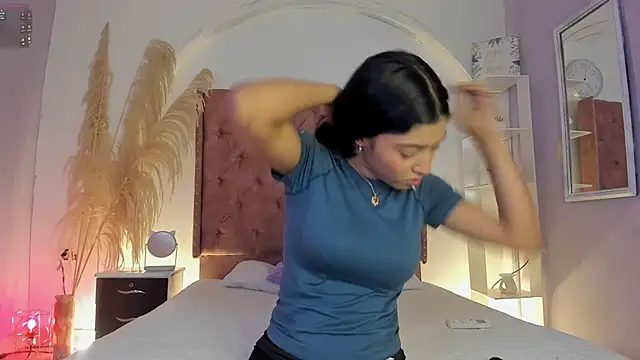 Lia Passion online show from March 2026 07:41:02 PM