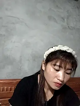 Snapshot of Cryyly chatting on January 2026 11:36:01 PM Cryyly online show from January 2026 11:36:01 PM