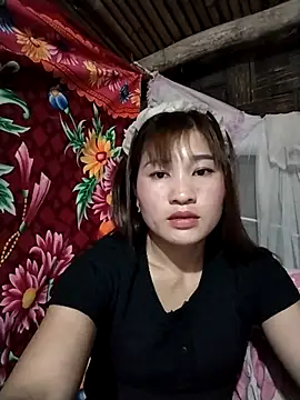 Snapshot of Cryyly chatting on February 2026 08:57:02 AM Cryyly online show from February 2026 08:57:02 AM