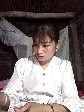 Snapshot of Cryyly chatting on February 2026 01:29:01 PM Cryyly online show from February 2026 01:29:01 PM