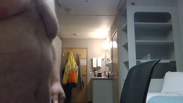 arcticman103 online show from March 2026 04:02:01 PM