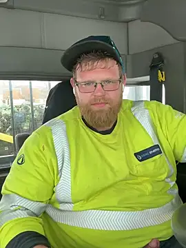 arcticman103 online show from April 2026 09:02:02 PM