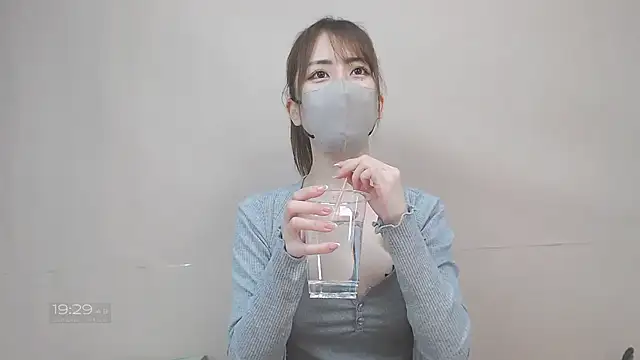 Piko crystal online show from April 2026 10:31:02 AM